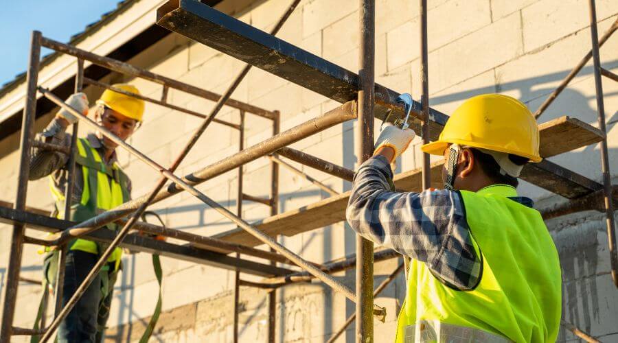 Professional fairlawn roofing services in Middletown, CA